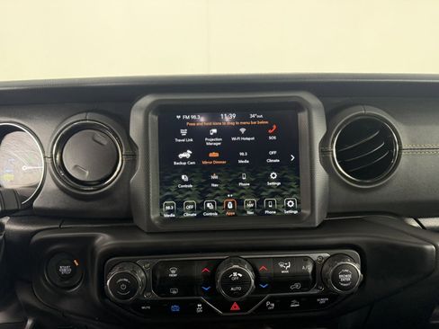 Used 2023 Jeep Wrangler Unlimited Sahara image 19