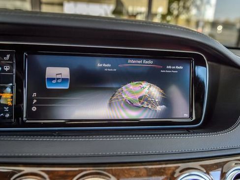 Used 2015 Mercedes-Benz S 550 Sedan image 24