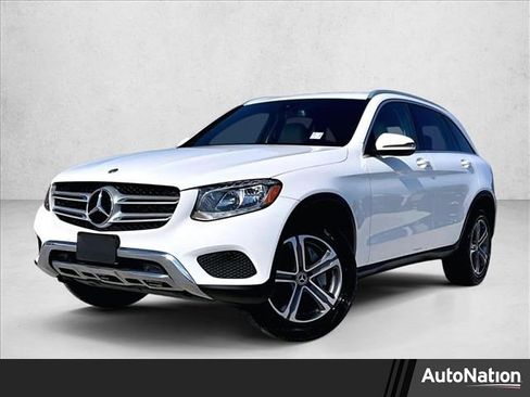 Used 2018 Mercedes-Benz GLC 300 image 1