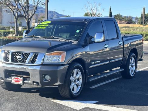 Used 2012 Nissan Titan SL w/ SL Technology Pkg image 3