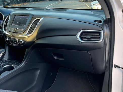 Used 2022 Chevrolet Equinox LT image 13