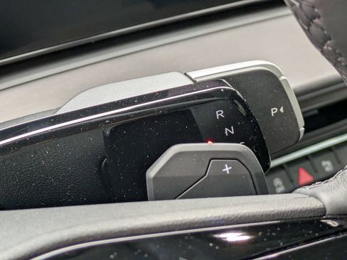 New 2026 Audi Q3 quattro 2.0T AWD/4WD image 7
