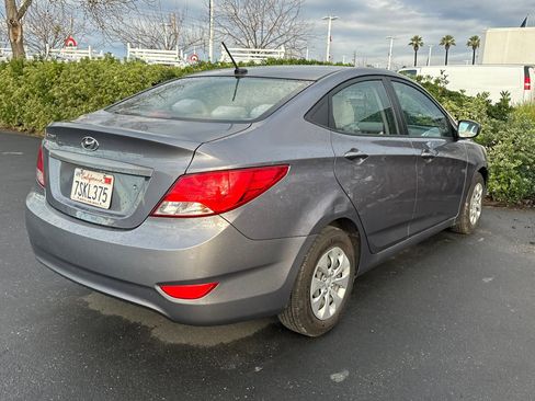 Used 2016 Hyundai Accent SE image 3