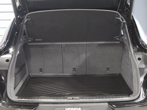 Used 2023 Porsche Cayenne S image 50