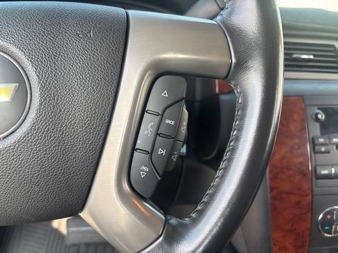 Used 2013 Chevrolet Suburban LT AWD/4WD image 14
