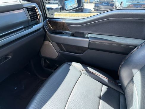 Used 2024 Ford F250 Lariat w/ Black Appearance Package image 31