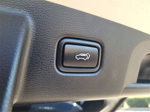 Used 2022 Kia Telluride EX image 30