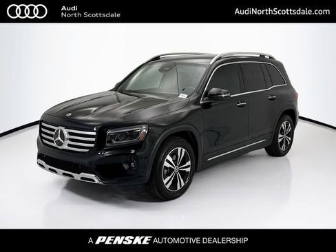Used 2025 Mercedes-Benz GLB 250 image 1