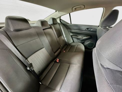 Used 2024 Nissan Altima 2.5 SV FWD image 25