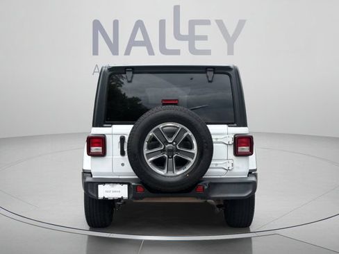 Used 2019 Jeep Wrangler Unlimited Sahara AWD/4WD image 6