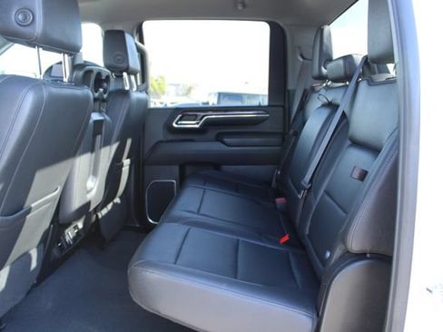 Used 2024 Chevrolet Silverado 2500 LTZ AWD/4WD image 43
