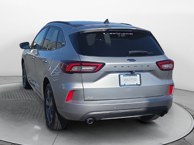 Used 2023 Ford Escape ST-Line w/ Tech Pack #1 FWD image 3
