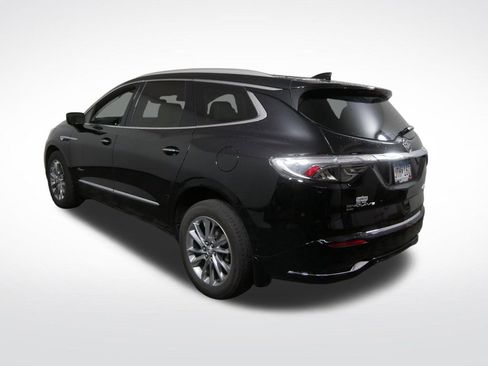 Used 2023 Buick Enclave Avenir w/ Avenir Technology Package AWD/4WD image 8