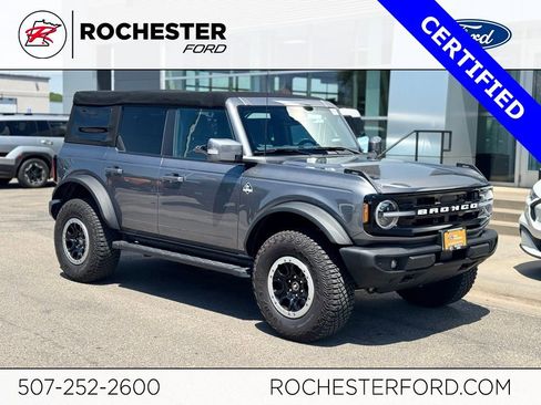 Certified 2022 Ford Bronco Outer Banks w/ Sasquatch Package AWD/4WD image 1