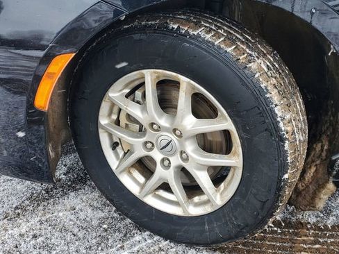 Certified 2024 Chrysler Pacifica Touring-L image 4