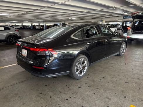 Used 2023 Honda Accord EX image 3