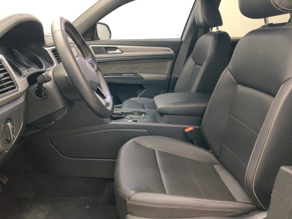 Used 2021 Volkswagen Atlas Cross Sport SE FWD image 17