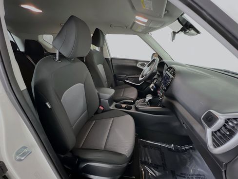 Used 2023 Kia Soul LX w/ Option Group 015 image 31