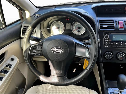 Used 2013 Subaru Impreza 2.0i image 5