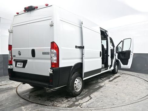 Used 2023 RAM ProMaster 2500 FWD image 41
