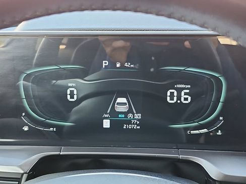 Certified 2024 Kia Telluride LX FWD image 17