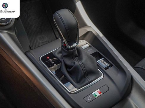 New 2025 Alfa Romeo Tonale image 14