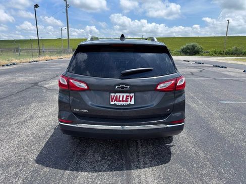 Used 2018 Chevrolet Equinox LT w/ Sun & Infotainment Package FWD image 13