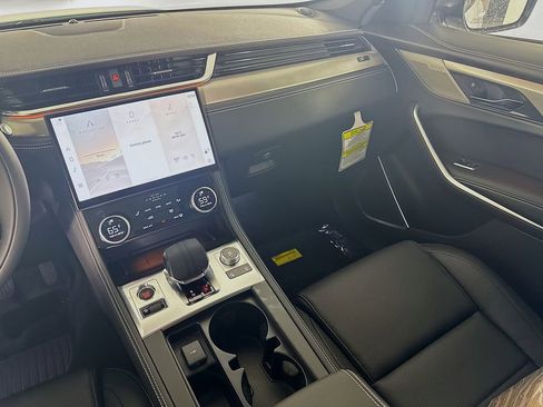 New 2026 Jaguar F-PACE R-Dynamic S AWD/4WD image 22