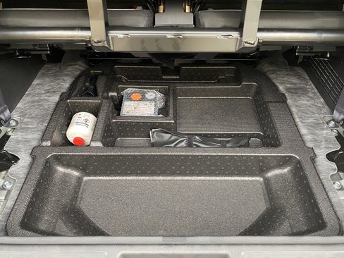 New 2025 Mitsubishi Outlander AWD image 32