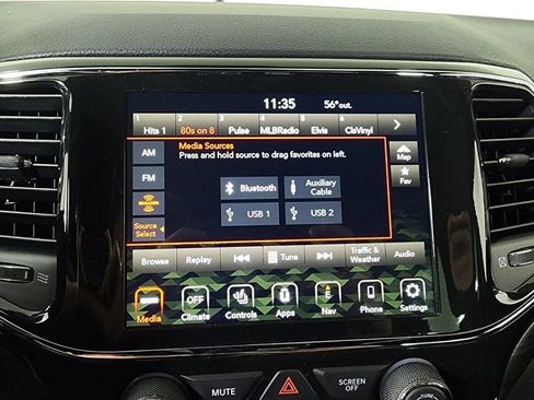 Used 2022 Jeep Grand Cherokee Laredo X image 21