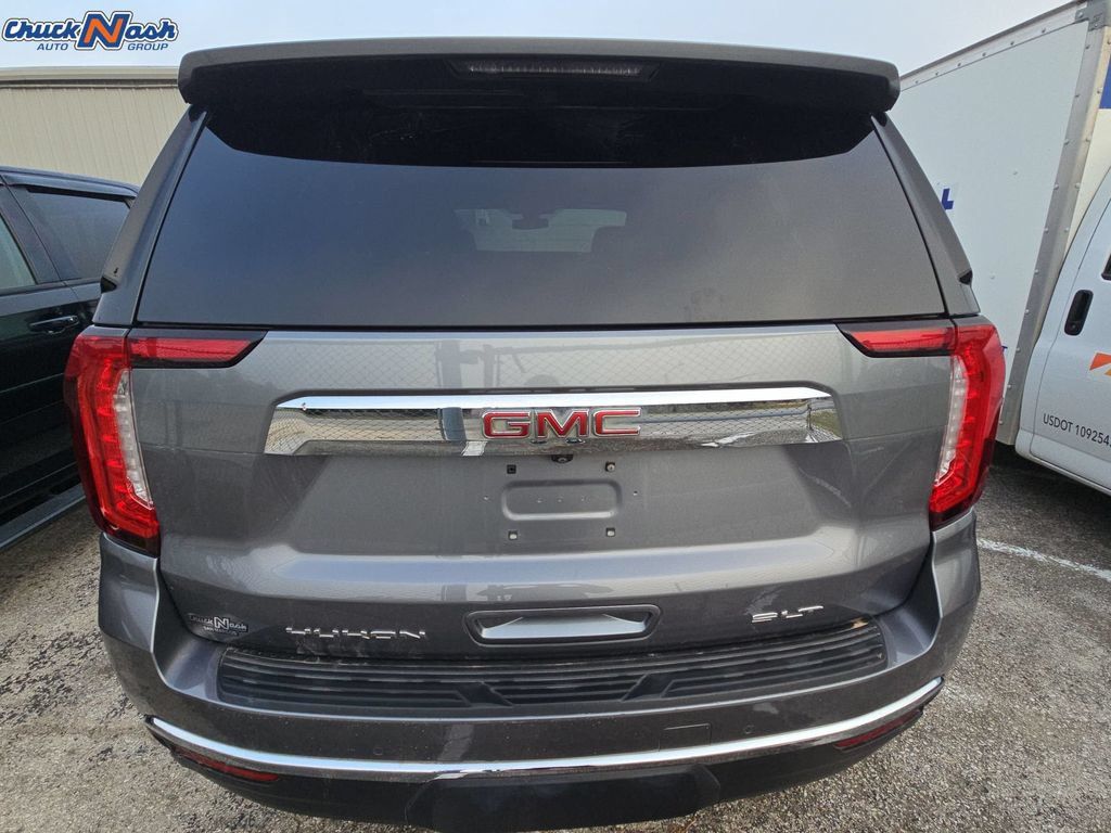 Used 2021 GMC Yukon SLT w/ SLT Premium Package RWD image 5
