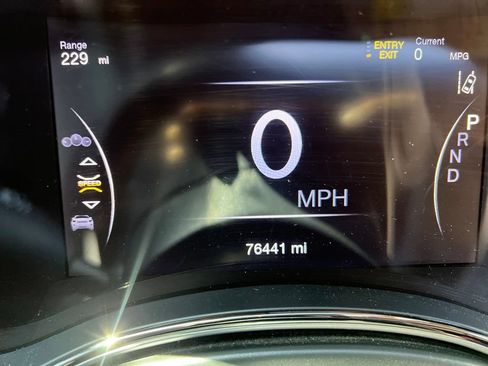 Used 2020 Jeep Grand Cherokee High Altitude AWD/4WD image 18
