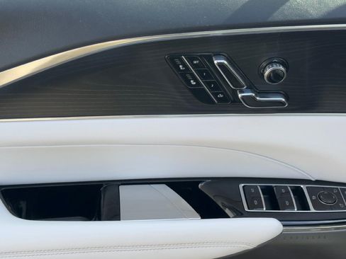 Certified 2024 Cadillac Lyriq Luxury AWD/4WD image 8