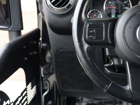 Used 2017 Jeep Wrangler Unlimited Sport w/ Quick Order Package 23S AWD/4WD image 30