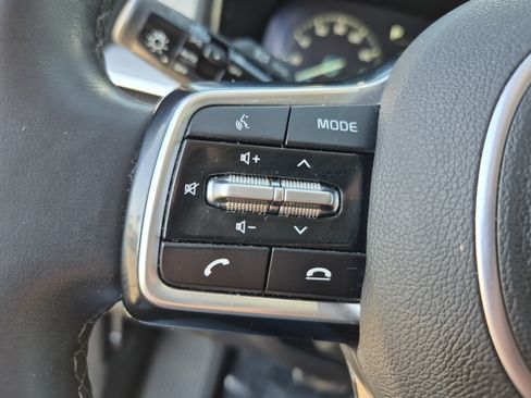 Used 2023 Kia Sorento SX AWD/4WD image 26