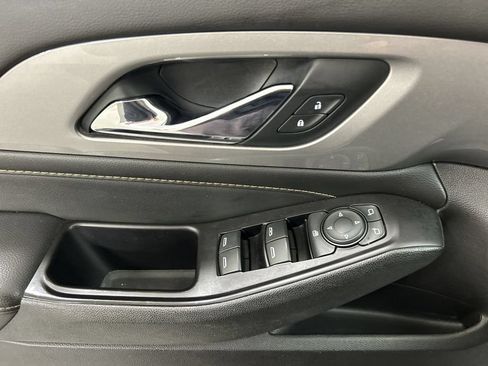 Used 2019 Chevrolet Traverse LT w/ LPO, Floor Liner Package AWD/4WD image 11