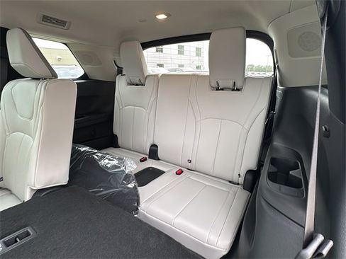 New 2026 INFINITI QX60 Luxe w/ Cargo Package image 14