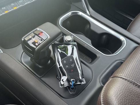 Used 2023 GMC Sierra 1500 Denali w/ Technology Package image 35