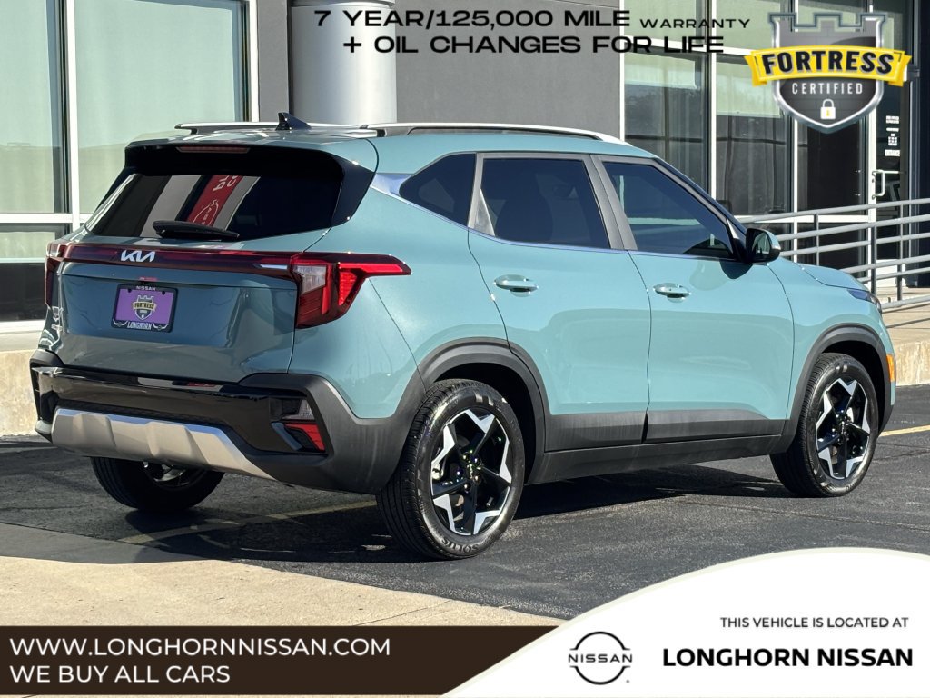 Used 2026 Kia Seltos EX FWD image 3