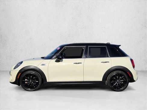 Used 2020 MINI Cooper S image 9