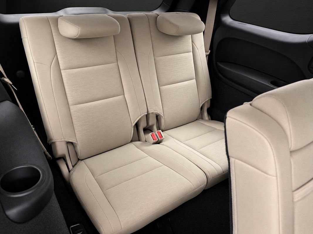Used 2019 Dodge Durango SXT w/ 3rd Row Seating Group AWD/4WD image 25