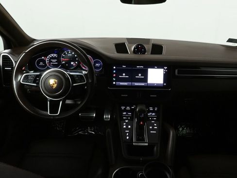 Used 2022 Porsche Cayenne GTS image 16