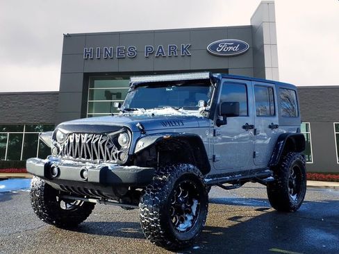 Used 2014 Jeep Wrangler Unlimited Sport image 3