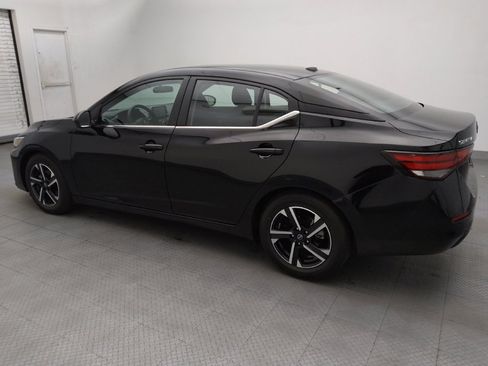 Used 2024 Nissan Sentra SV FWD image 3