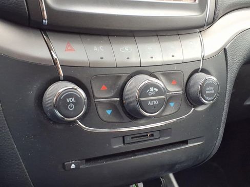 Used 2020 Dodge Journey Crossroad w/ Popular Equipment Group image 26