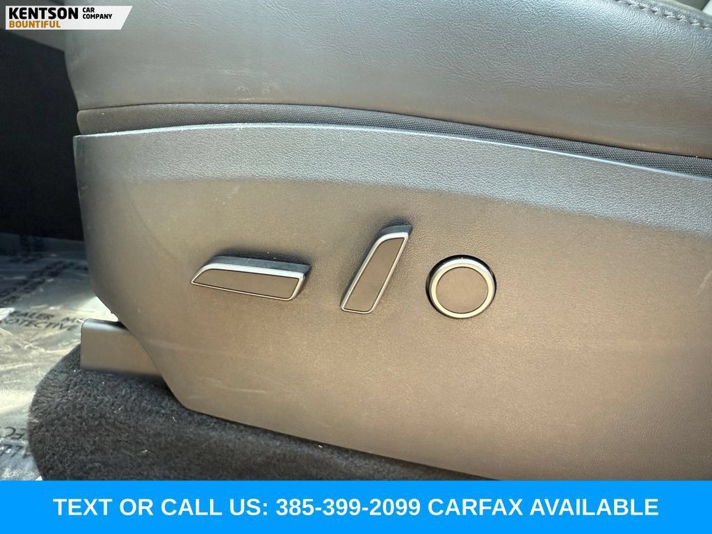 Used 2023 Tesla Model Y Long Range AWD/4WD image 28