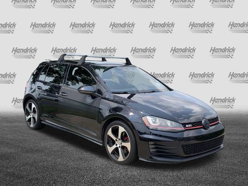 Used 2015 Volkswagen GTI SE FWD image 2