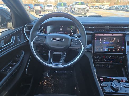 Used 2023 Jeep Grand Cherokee Trailhawk w/ Advanced Protech Group II image 16