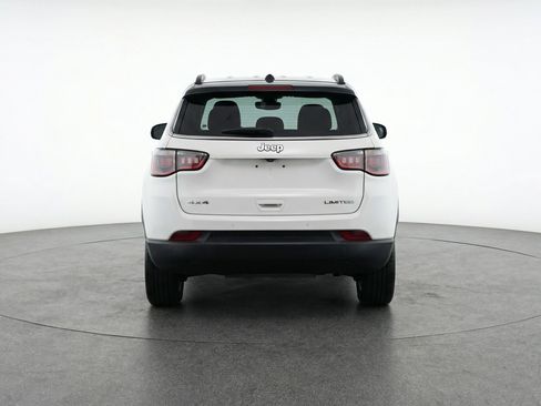 Used 2025 Jeep Compass Limited image 7