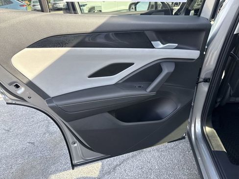 New 2026 Volkswagen Tiguan SE AWD/4WD image 24
